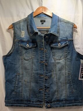Coco + Carmen OMG Stretch Fit Distressed Cropped Denim Vest NWT Size L/XL